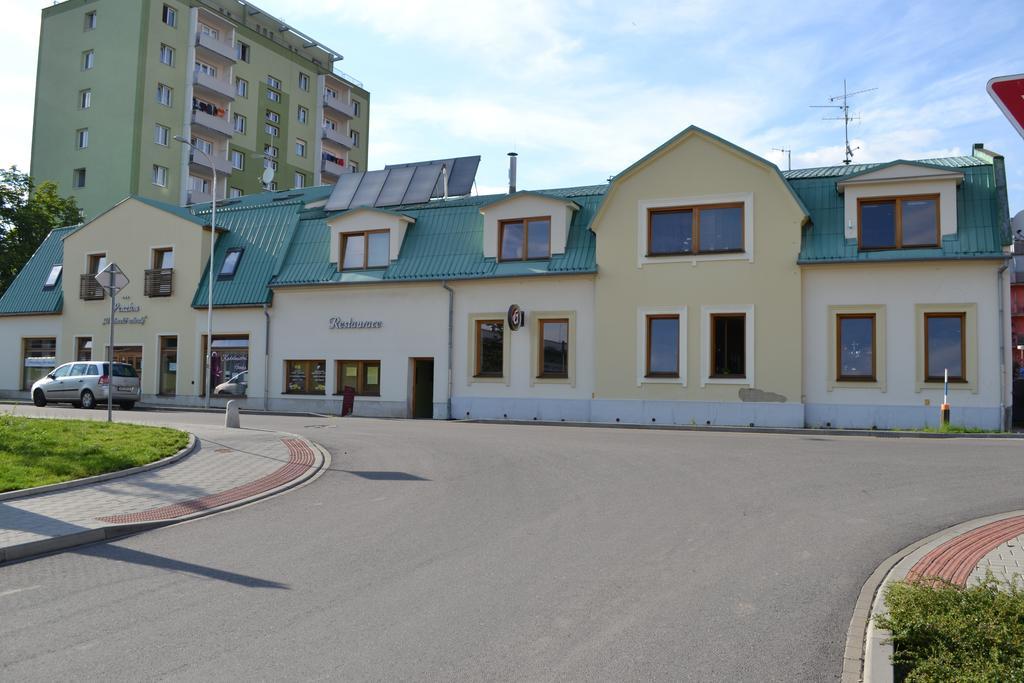 Penzion U Zámecké Zahrady Lipník nad Bečou Exterior foto